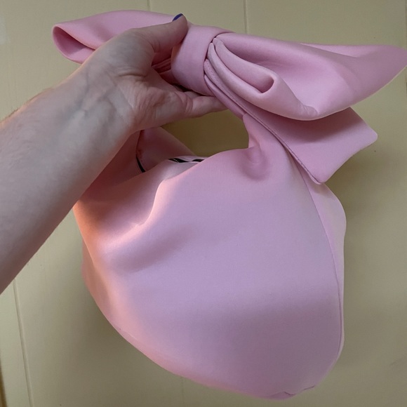 Black oversized bow handbag - Picture 9 of 13